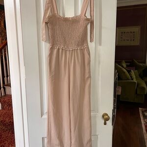 Blu pepper Small NWOT beige jumpsuit J123